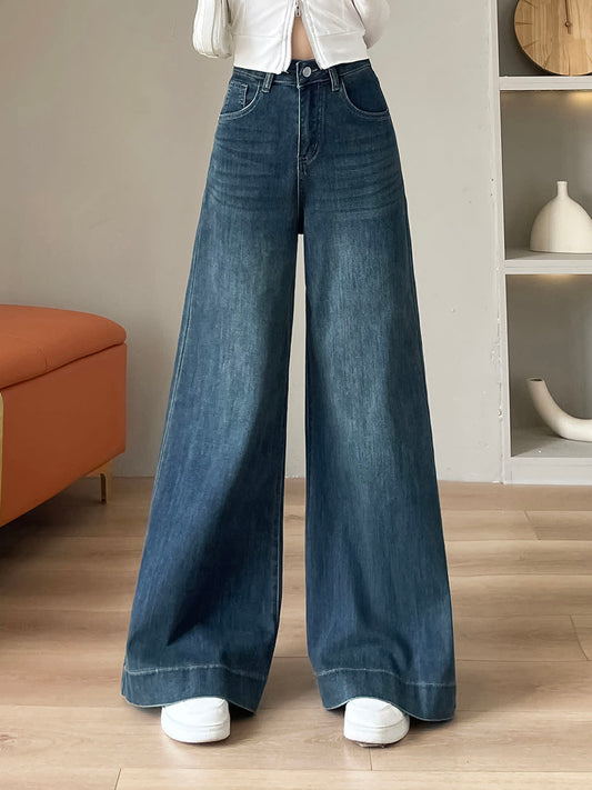 YEEYEEWang wide-leg jeans in mid-wash blue, Asian-fit cut, variant thumbnail showing front fit.