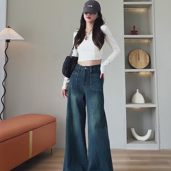 YEEYEEWang wide-leg jeans video showcasing multiple color washes, Asian-fit cut, fluid drape on Asian model.